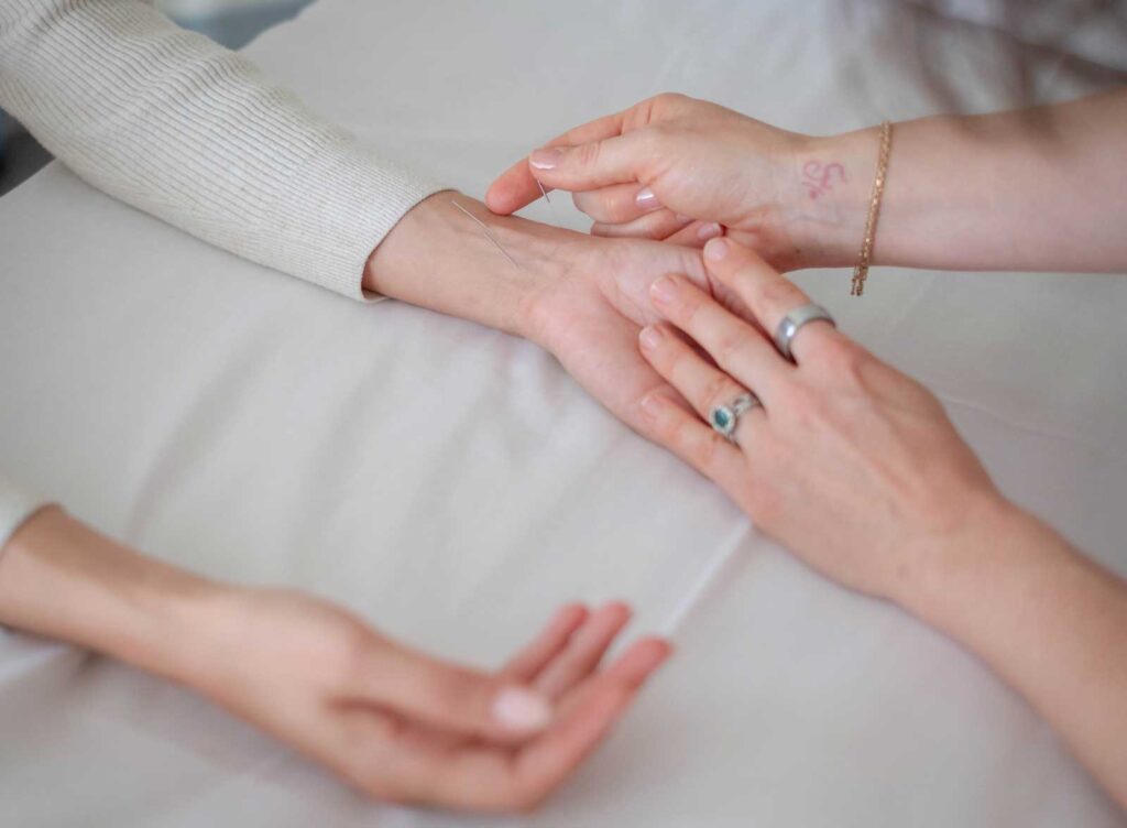 Acupuncture in the wrists | Traditional Chinese-Style Acupuncture Services | Boulder & Longmont